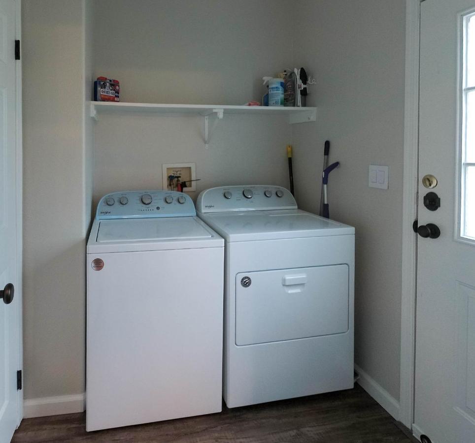 Luxury Near - Wifi A/c Holiday home Belton